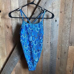 Funkita natation Swimsuit Girl size 28=12yrs